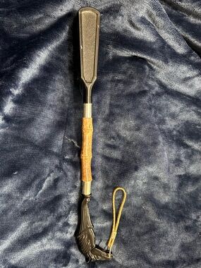Men's Vintage  Brown Bamboo-Style  with carved horse head clothing brush